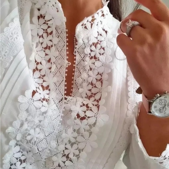 New Feminine White Lace Button Front Blouse Top Boho Chic Modern Western - Picture 3 of 7